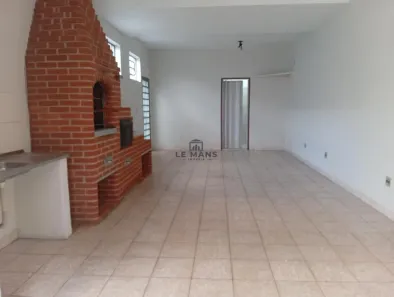Casa com 3 Quartos para alugar, 220m² no Água Branca, Piracicaba