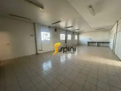 Prédio Comercial para alugar, 500m² no Segismundo Pereira, Uberlândia