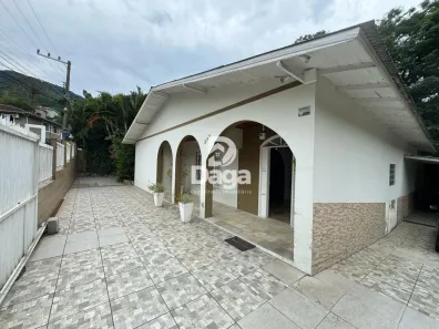 Casa com 3 Quartos à venda, 163m² no Itacorubi, Florianópolis