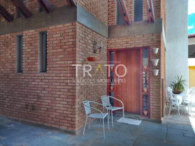 Sobrado com 5 Quartos para alugar, 290m² no Vila Virgínia, Campinas