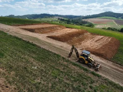 Lote/Terreno à venda, 600m² no Recreio Topázio (Caucaia do Alto), Cotia