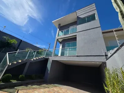 Sobrado com 3 Quartos à venda, 160m² no Vila São Sebastião, Mogi das Cruzes