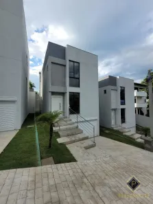 Casa com 4 Quartos à venda, 200m² no Ariribá, Balneário Camboriú
