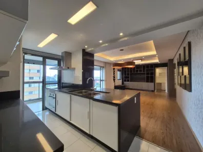 Apartamento com 3 Quartos à venda, 133m² no Água Verde, Curitiba