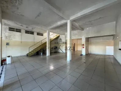 Imóvel Comercial à venda, 520m² no Jardim das Indústrias, São José dos Campos