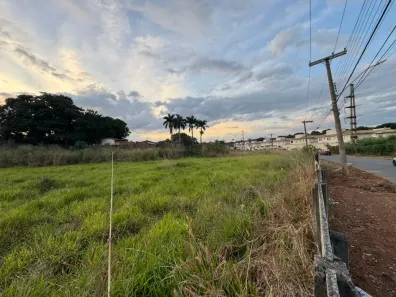 Lote/Terreno à venda, 504m² no Setor Castelo Branco, Goiânia