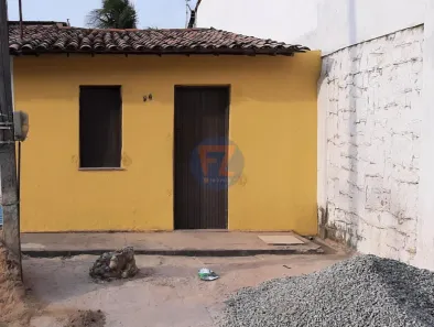 Casa com 2 Quartos para alugar, 49m² no Bonsucesso, Fortaleza