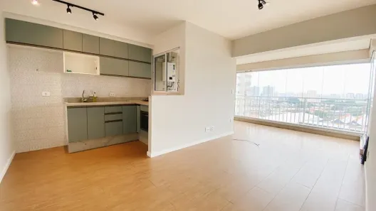 Apartamento com 2 Quartos para alugar, 62m² no Vila Anastácio, São Paulo