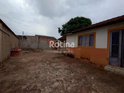 Casa com 2 Quartos à venda, 195m² no Luizote de Freitas, Uberlândia