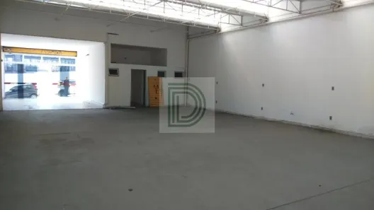 Imóvel Comercial para alugar, 300m² no Ferreira, São Paulo