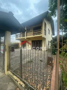 Casa com 3 Quartos à venda, 195m² no Guarujá, Parobé