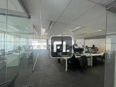 Sala Comercial para alugar, 200m² no Vila Olímpia, São Paulo
