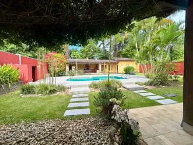 Casa com 4 Quartos à venda, 250m² no Fazenda Palao (Alpes de Guararema), Guararema