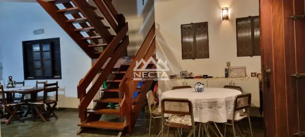 Sobrado com 4 Quartos à venda, 215m² no Massaguaçu, Caraguatatuba