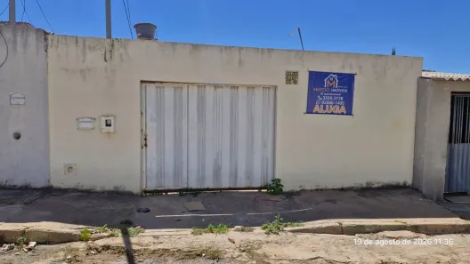 Casa com 2 Quartos para alugar, 80m² no Setor Residencial Oeste, Brasília