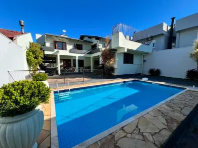Casa com 3 Quartos para alugar, 309m² no Boa Vista, Novo Hamburgo