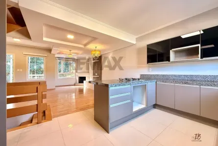 Sobrado com 3 Quartos à venda, 166m² no Vinhedos, Caxias do Sul