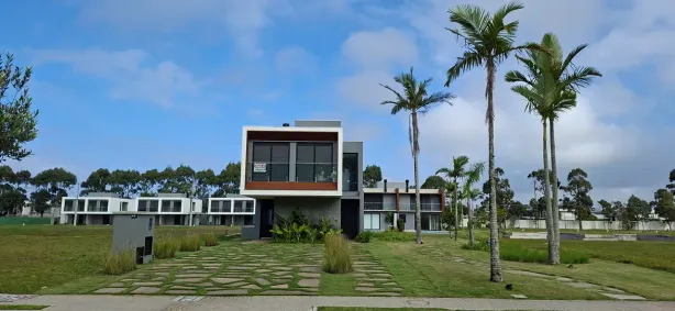 Casa com 4 Quartos à venda, 276m² no XANGRI-LÁ, Xangri-Lá