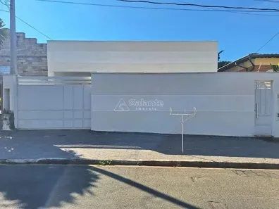 Casa com 3 Quartos à venda, 174m² no Vila Nogueira, Campinas