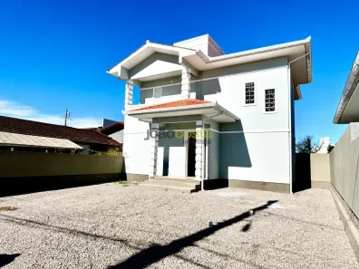 Sobrado com 2 Quartos para alugar, 700m² no Centro, Palhoça