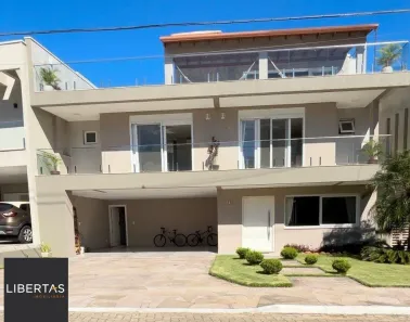 Casa de Condomínio com 4 Quartos à venda, 311m² no Hípica, Porto Alegre
