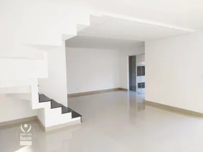 Casa de Condomínio com 3 Quartos à venda, 227m² no Campo Comprido, Curitiba
