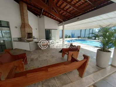 Casa com 4 Quartos para alugar, 450m² no Morada da Colina, Uberlândia