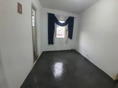 Casa com 2 Quartos para alugar, 50m² no Vila Santa Maria, São Paulo