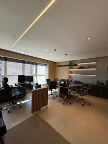 Sala Comercial à venda, 48m² no Jardim Goiás, Goiânia