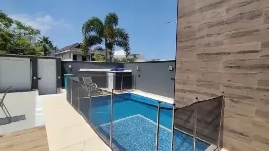 Casa com 5 Quartos para alugar, 280m² no Recreio dos Bandeirantes, Rio de Janeiro