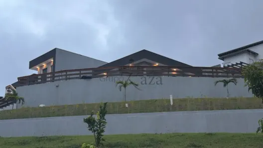 Casa de Condomínio com 3 Quartos para alugar, 250m² no Bandeira Branca, Jacareí