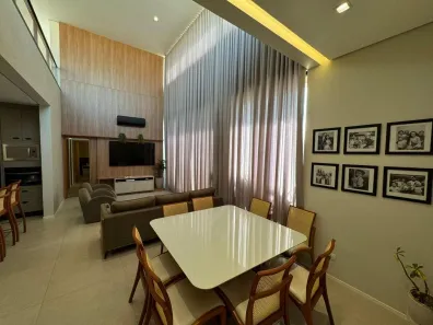 Casa de Condomínio com 3 Quartos à venda, 195m² no Conjunto Habitacional Alexandre Urbanas, Londrina