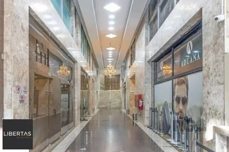 Sala Comercial com 2 Quartos à venda, 31m² no Centro Histórico, Porto Alegre