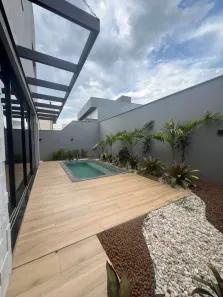 Casa de Condomínio com 3 Quartos para alugar, 219m² no Jardins Capri, Senador Canedo