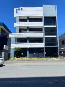 Sala Comercial para alugar, 79m² no Santo Antônio, Joinville