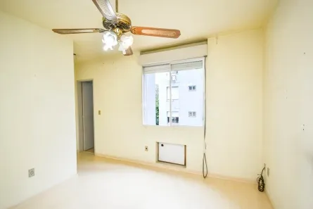 Apartamento com 2 Quartos para alugar, 50m² no Azenha, Porto Alegre