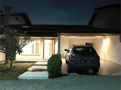 Casa de Condomínio com 5 Quartos para alugar, 330m² no Urbanova, São José dos Campos