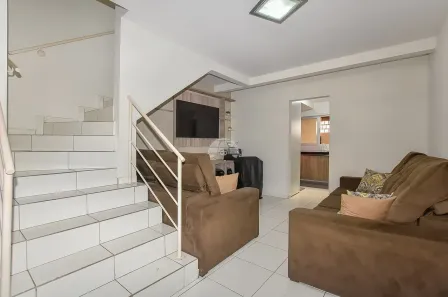 Sobrado com 2 Quartos à venda, 71m² no Campo de Santana, Curitiba