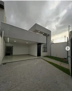 Casa com 3 Quartos à venda, 132m² no Parque Brasília, Anápolis