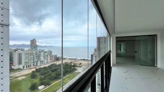 Apartamento com 4 Quartos à venda, 179m² no Meia Praia, Itapema