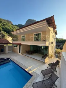 Casa de Condomínio com 5 Quartos à venda, 450m² no Taquara, Rio de Janeiro