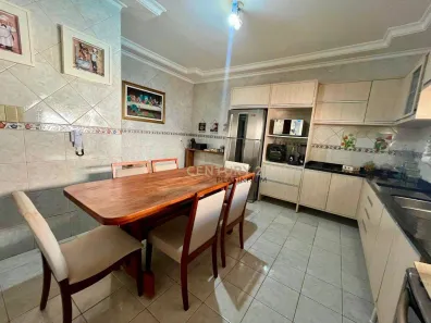 Casa com 3 Quartos à venda, 217m² no Morada da Lua, Barreiras