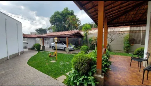 Casa com 3 Quartos para venda ou aluguel, 420m² no Vila Costa, Suzano
