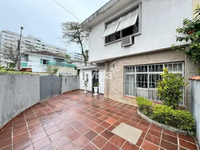 Casa com 3 Quartos à venda, 122m² no Ponta da Praia, Santos