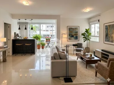 Apartamento com 3 Quartos à venda, 132m² no Centro, Florianópolis
