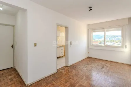 Apartamento com 3 Quartos para alugar, 70m² no Partenon, Porto Alegre