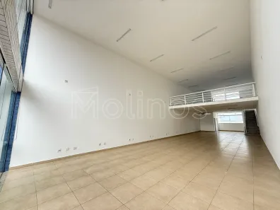 Prédio Comercial para alugar, 450m² no Quarta Parada, São Paulo