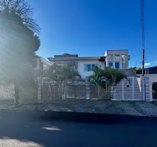 Casa com 4 Quartos à venda, 164m² no Uvaranas, Ponta Grossa