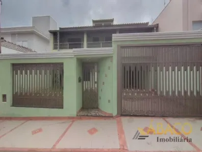 Sobrado com 4 Quartos para alugar, 273m² no Jardim de Cresci, São Carlos