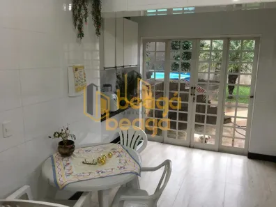 Casa com 4 Quartos à venda, 372m² no Arvoredo, Contagem